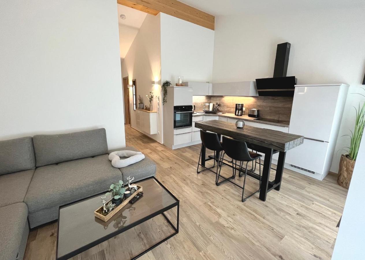 Palais Karl-Theodor Apartment ร็อทท์อาค-เอเกิร์น ห้อง รูปภาพ