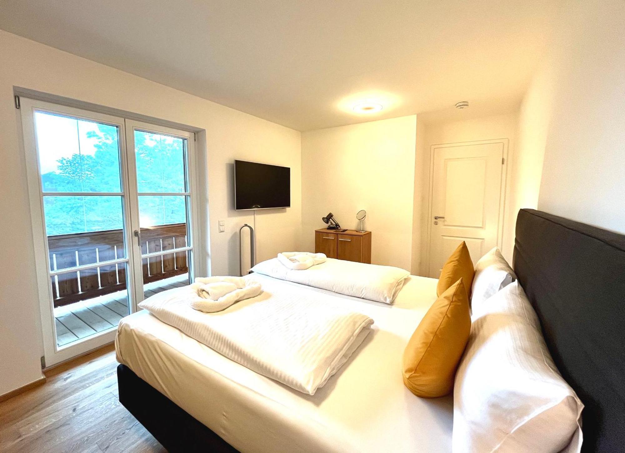 Palais Karl-Theodor Apartment ร็อทท์อาค-เอเกิร์น ห้อง รูปภาพ